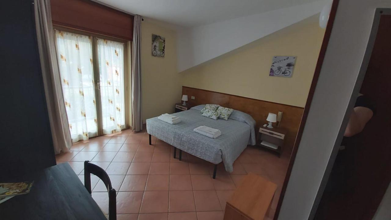 Orso Momo Hotel Calizzano Екстериор снимка